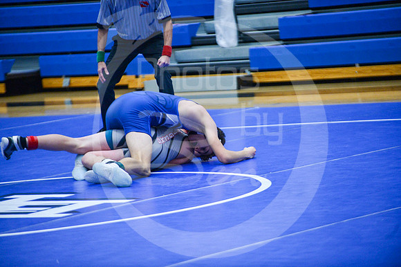 JV-WREST_Gilbert_015