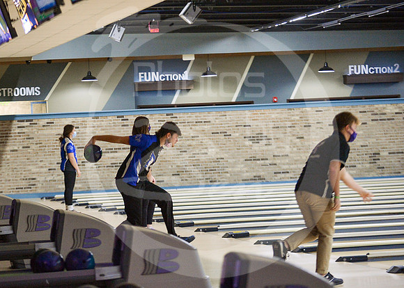 BOWLING -B__19