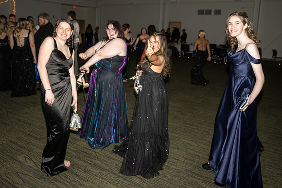 Prom Dance_4.26.25009