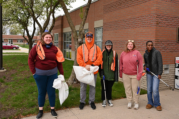 City Cleanup Day_18
