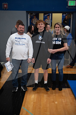 20241219WrestlingSrNight_013