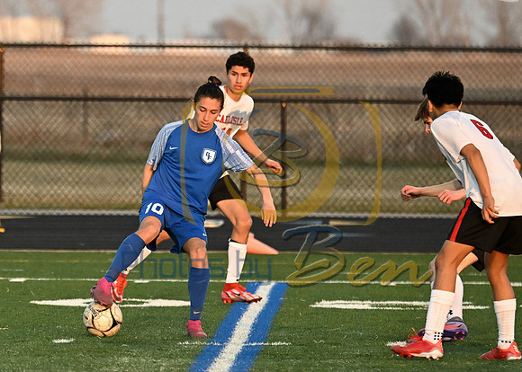B Soccer 4.11_108