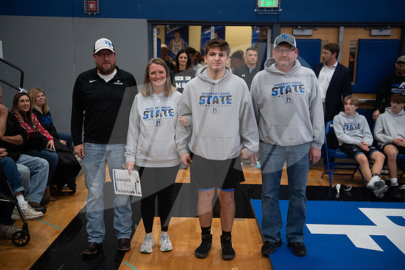 20241219WrestlingSrNight_023
