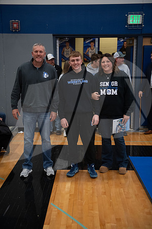 20241219WrestlingSrNight_022
