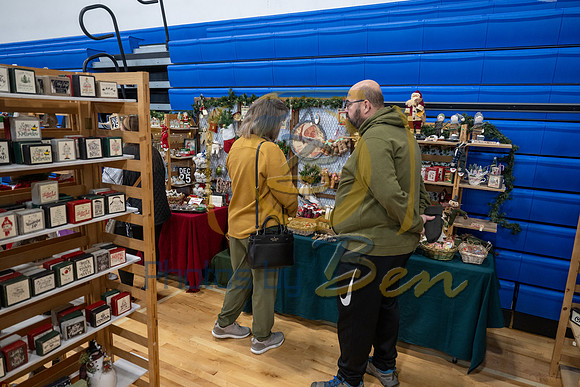 Farmers Market_12.8.24_039
