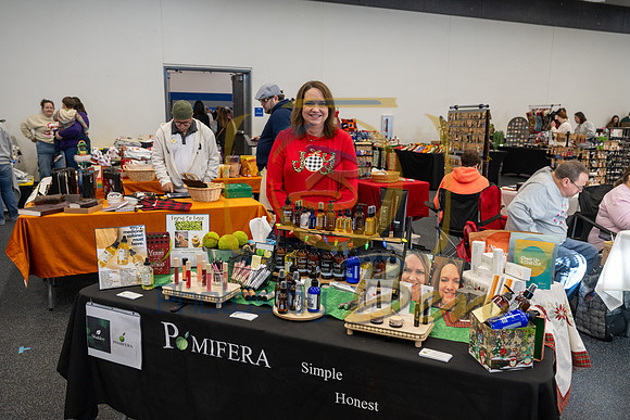Farmers Market_12.8.24_025