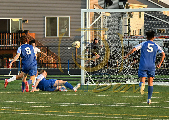 B Soccer 4.11_093