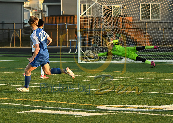 B Soccer 4.11_071