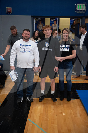 20241219WrestlingSrNight_012