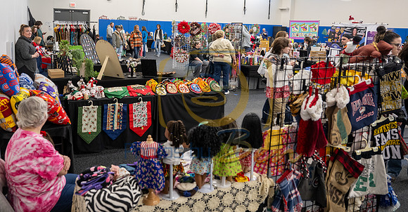 Farmers Market_12.8.24_054