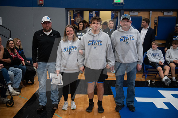20241219WrestlingSrNight_024