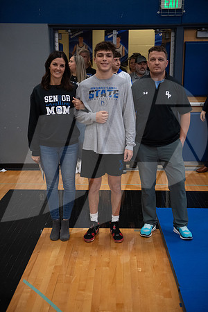 20241219WrestlingSrNight_030