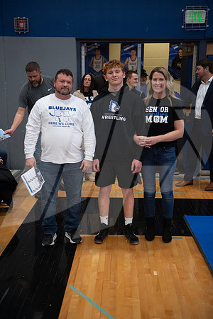 20241219WrestlingSrNight_011