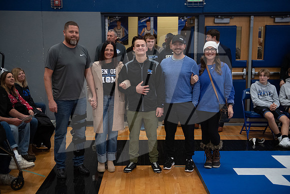 20241219WrestlingSrNight_018